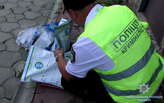 В Николаеве у местного жителя выявили тайник со взрывчаткой и боеприпасами