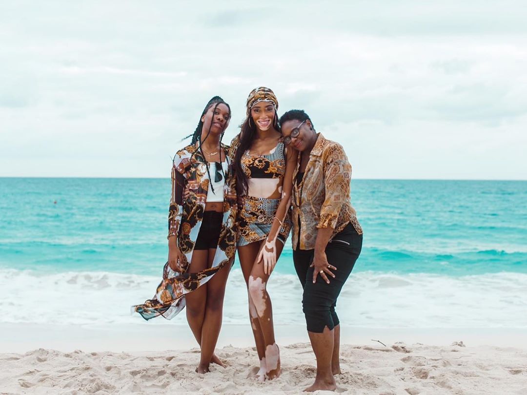 Винни Харлоу 