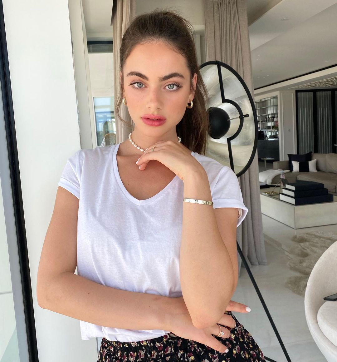 В сети показали женщину с самым красивым лицом в мире: яркие фото