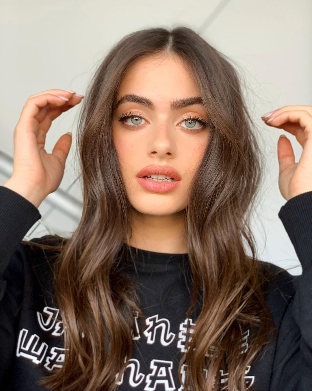 В сети показали женщину с самым красивым лицом в мире: яркие фото