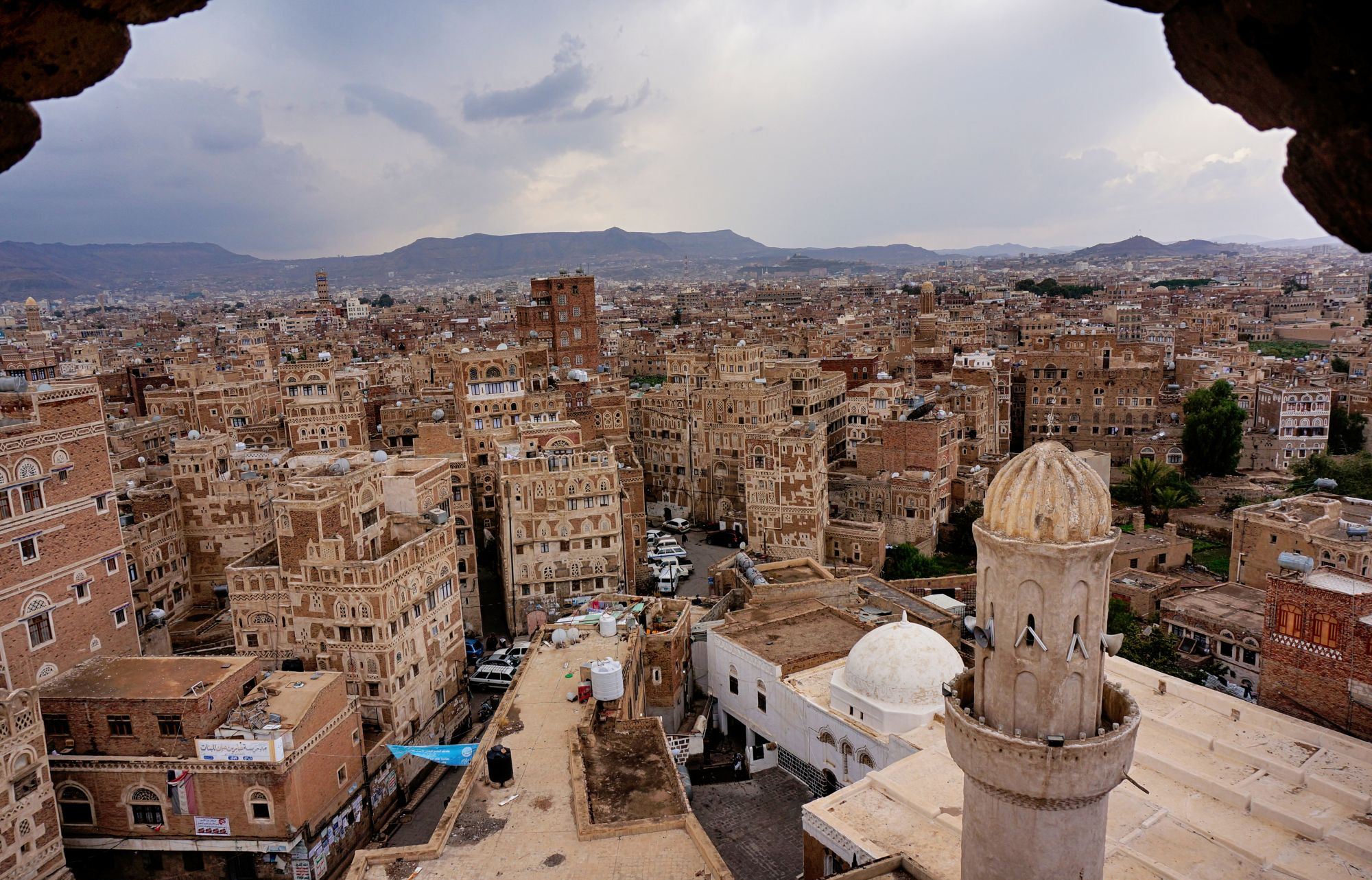 Украинец, посетивший все страны мира: Однажды попал под ракетный обстрел в Ираке