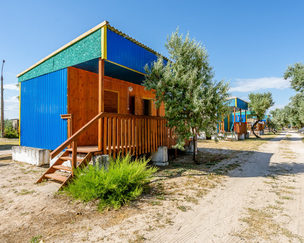 Як виглядає бюджетне житло на українських морських курортах: вся принадність відпочинку за 100-150 гривень