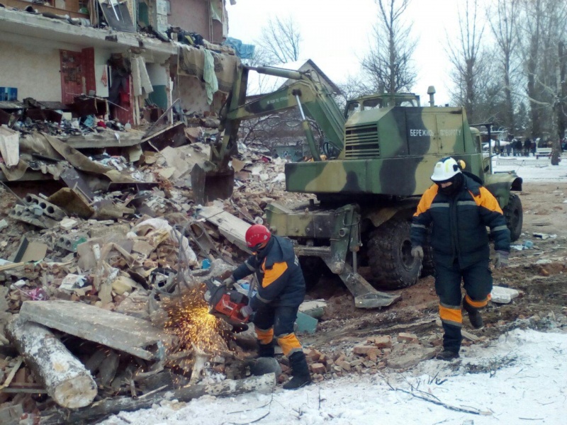 Обвал общежития в Чернигове: расчищено и вывезено свыше 430 кубических метров обломков