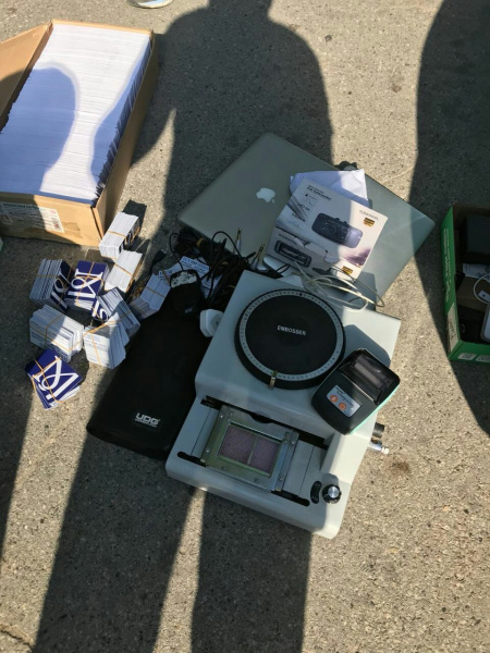 Прикордонники України та Молдови викрили шахраїв, які підробляли паспорта громадян ЄС