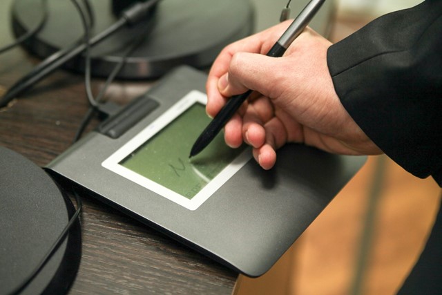 Впервые в Украине в сельском ЦПАУ можно оформить биометрический паспорт, - Резниченко