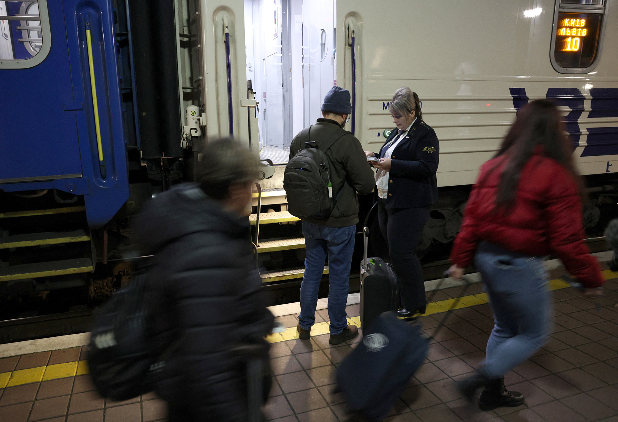Висадка з потяга: три випадки, коли "Укрзалізниця" може "зняти" пасажира з рейсу