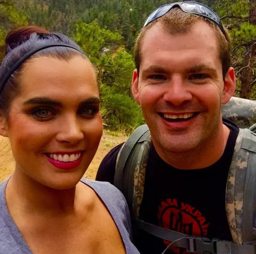 Военный США, устроивший взрыв Cybertruck, оставил записку о "тревожном звонке"