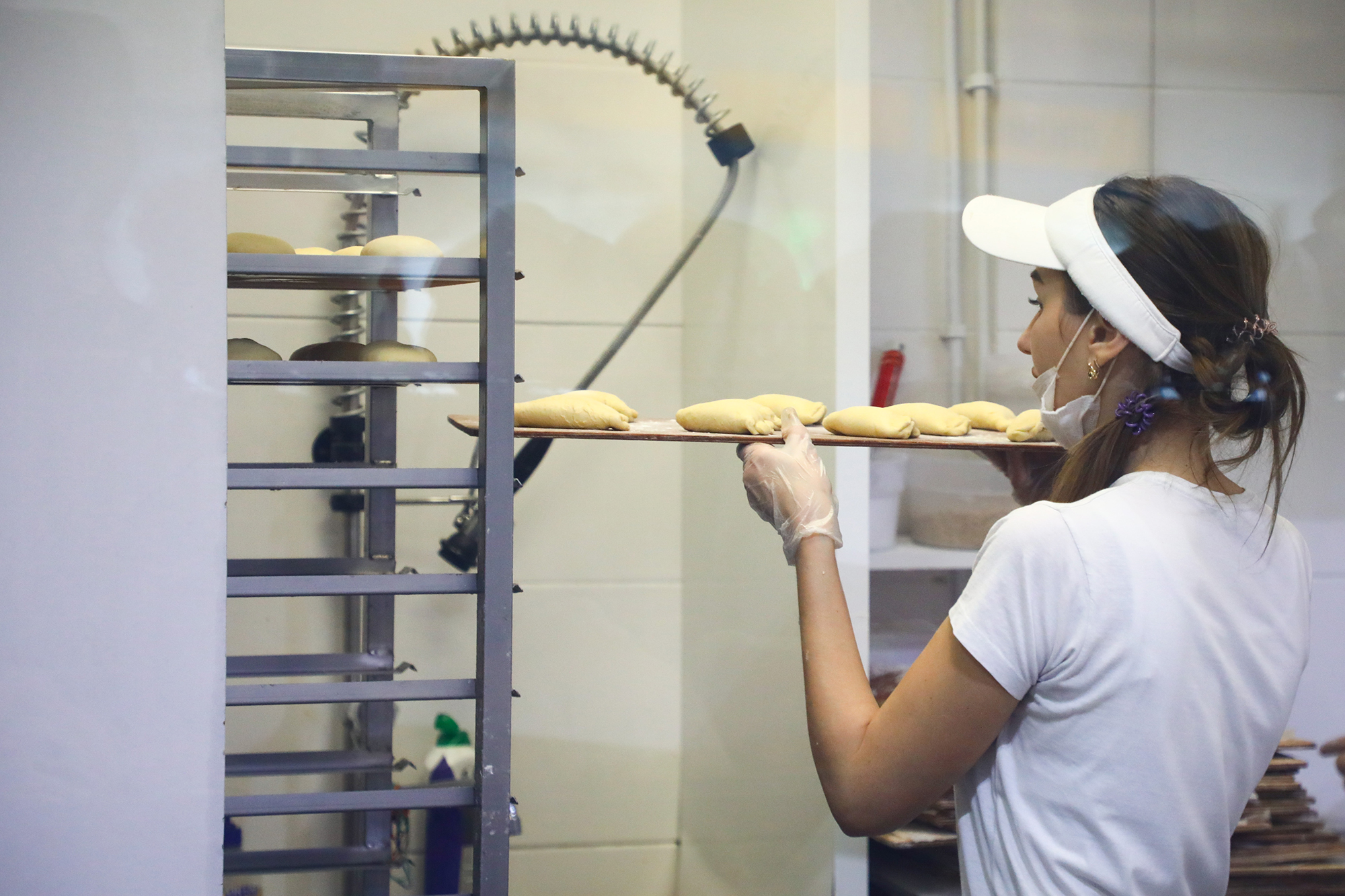 Де працюють у Польщі біженці з України: найпоширеніші роботи