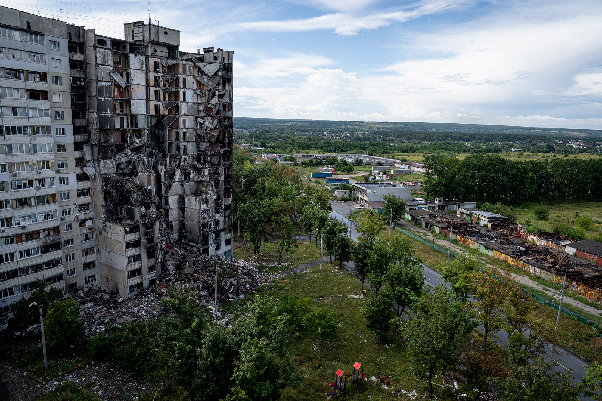 Город-герой под ракетным террором. Как сегодня выглядит Харьков