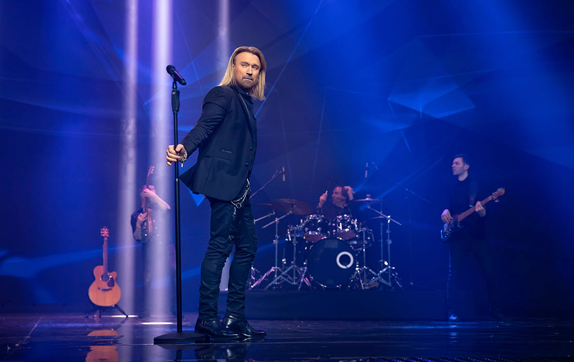 Донатил ли Олег Винник на ВСУ? Вся правда о благотворительности певца