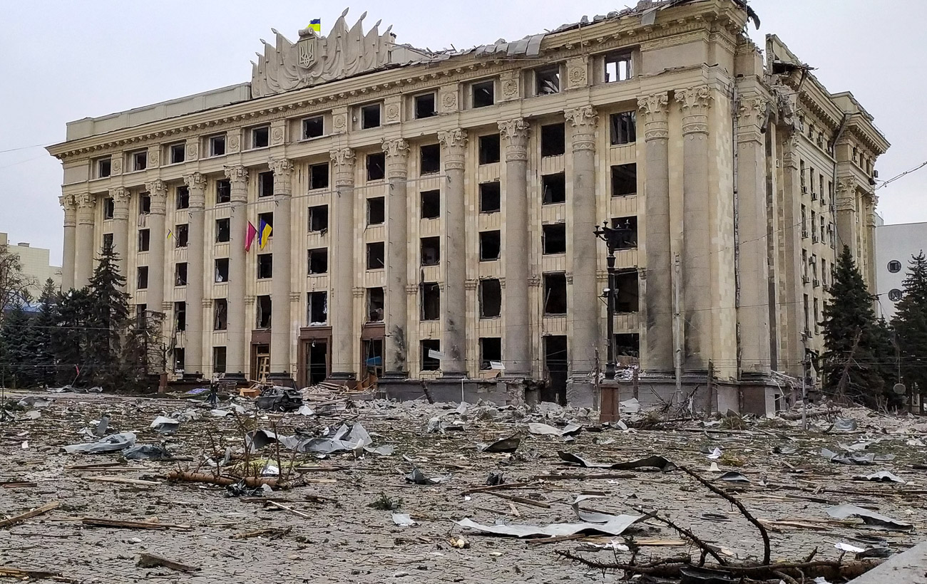 Блицкриг не удался. Отстояли Киев и Харьков и отправили "Москву" на дно: главное за три месяца войны