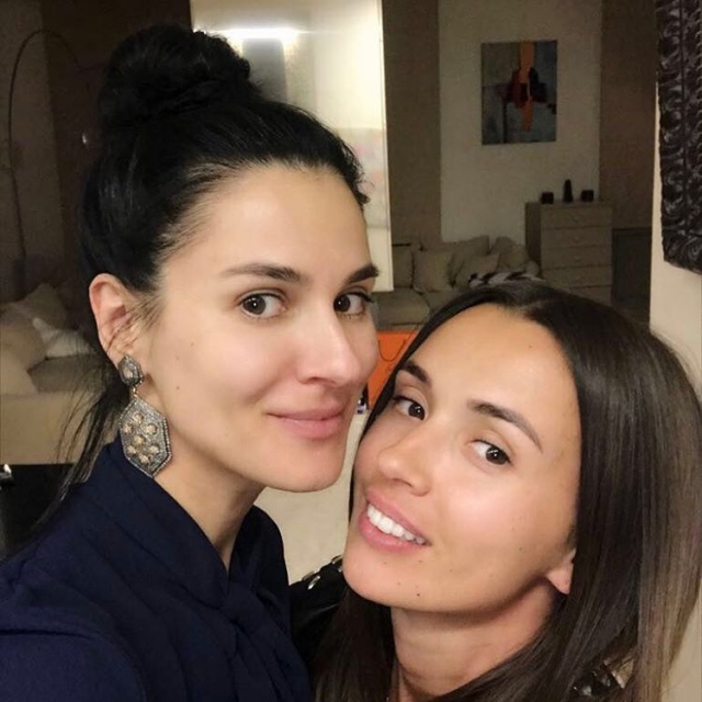 "Мені боляче про це говорити": Маша Єфросиніна розповіла про стосунки із сестрою з Москви