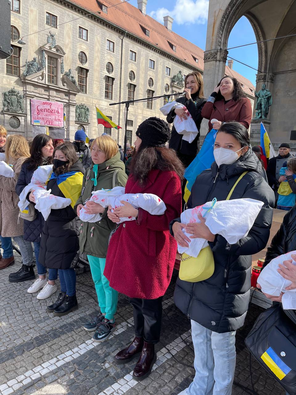 Марш Матерей в странах Европы и Америки (фоторепортаж)