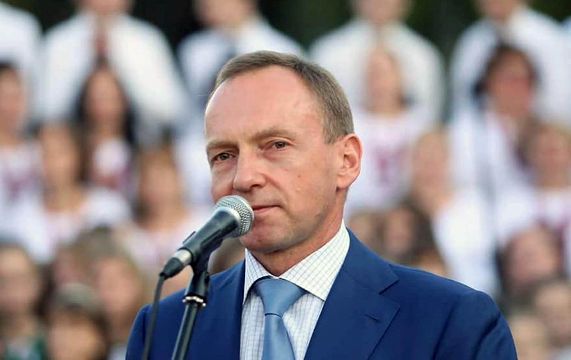 Ударний округ. Навіщо Кличко депутатський мандат у Чернігові та чи відповість "Слуга народу"