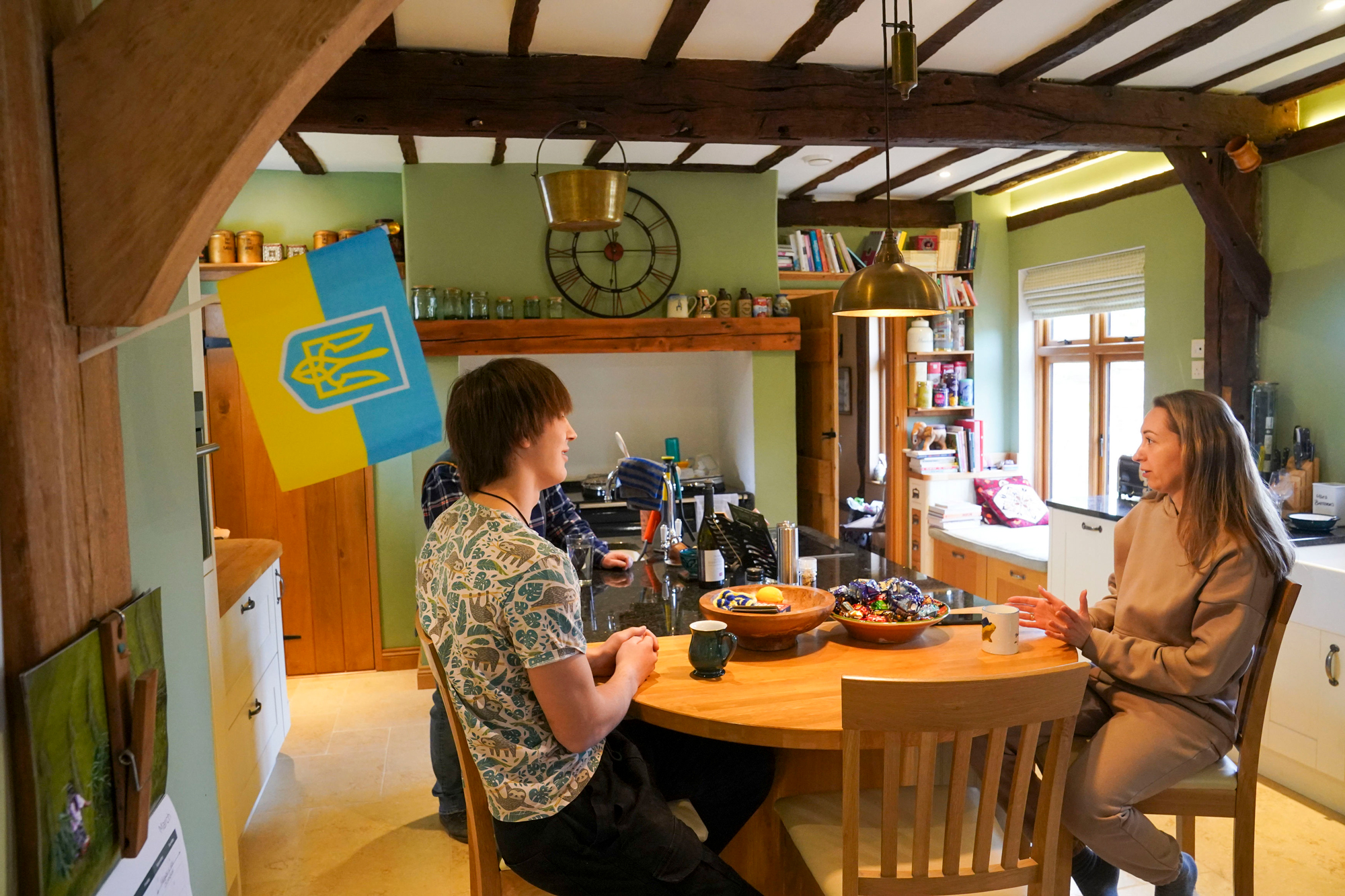 Дополнительные деньги. Украинцам в Британии помогут переехать от спонсоров