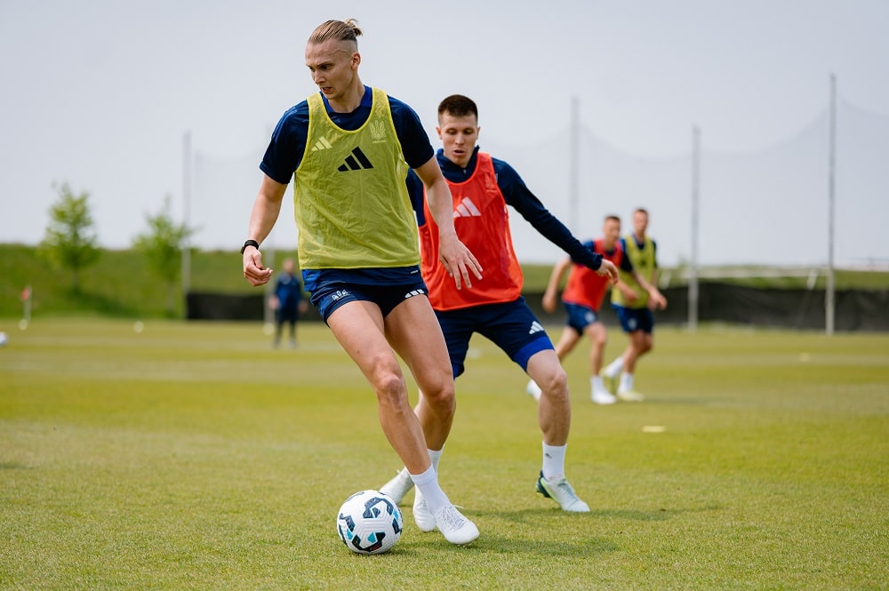 Перше тренування "синьо-жовтих" у Торонто: хто готується до матчу з Канадою (фото)