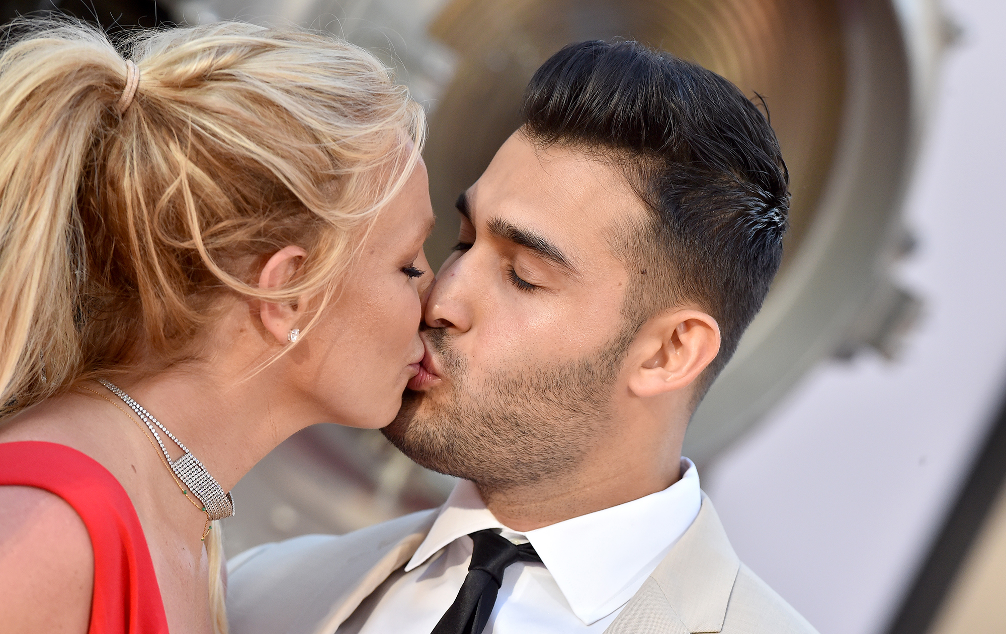 Брітні Спірс вийшла заміж: фото з весілля, яке хотів зірвати її колишній