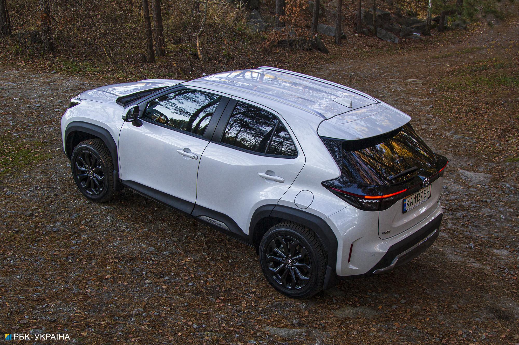 Скалы Коростышева и брусчатка Львова: тестируем новый кроссовер Toyota Yaris Cross