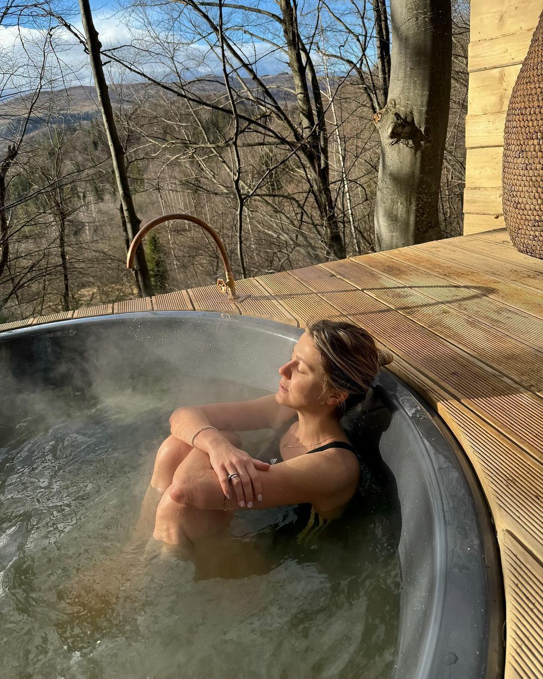 Мишина в Таиланде, Кароль - в Буковеле: где отдыхают украинские звезды на новогодние праздники