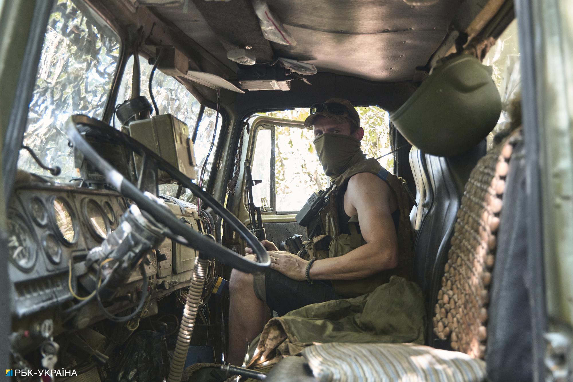 Під КАБами та роями дронів. Як бійці 31 ОМБр тримають оборону на Покровському напрямку