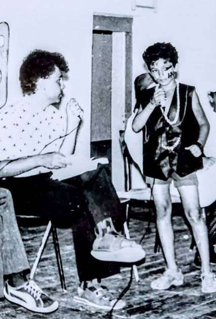 Як виглядав Володимир Зеленський у шкільні роки: дитячі фото президента