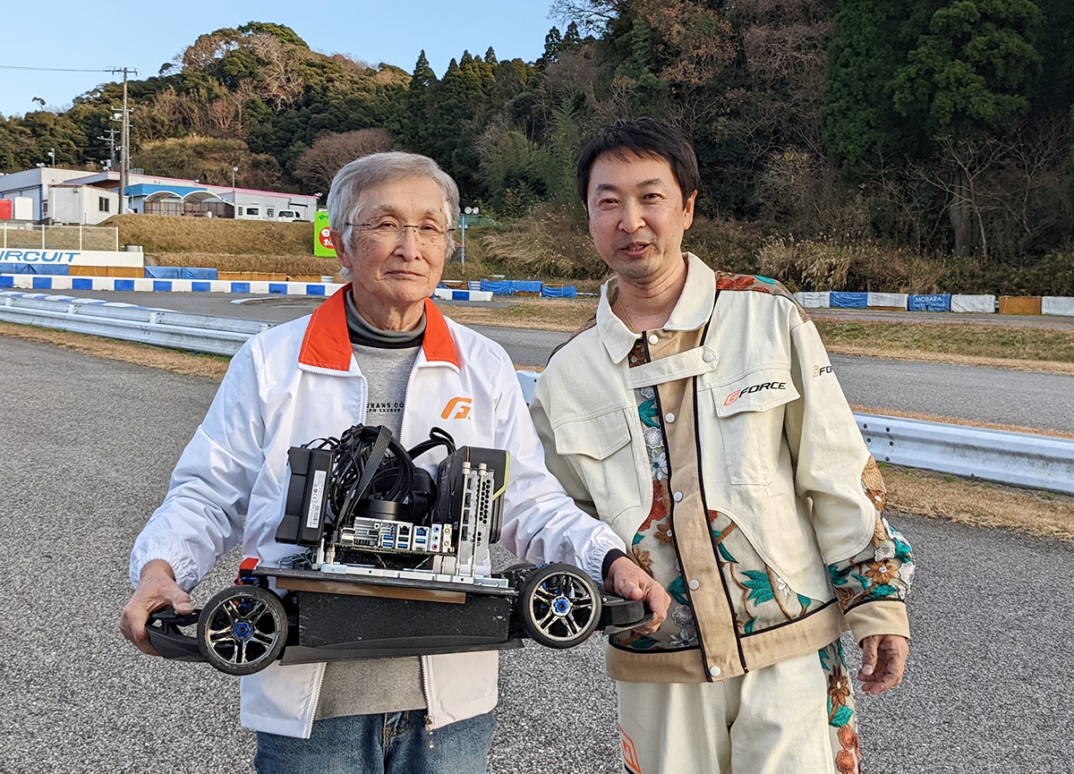 Зі швидкістю 100 км/год: Sega створила найшвидший персональний комп'ютер у світі