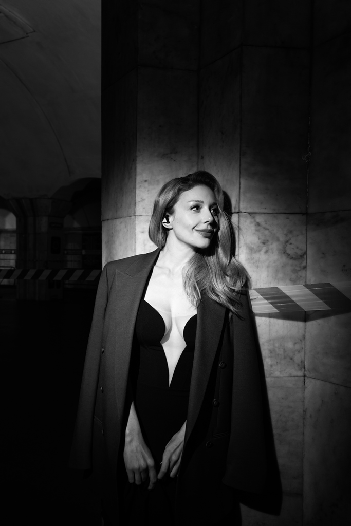 Тіна Кароль показала рідкісне фото з мамою і старшим братом