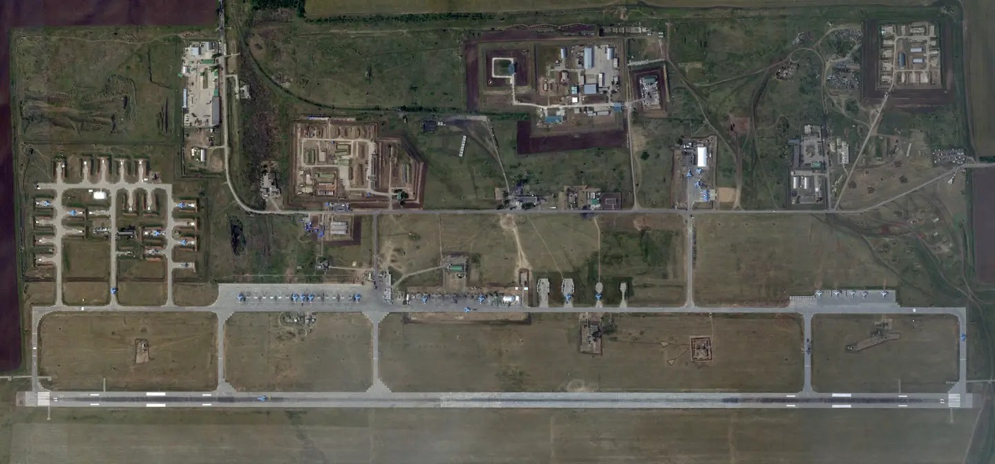 Украина атаковала аэродром в Морозовске по меньшей мере 70 дронами, - Буданов