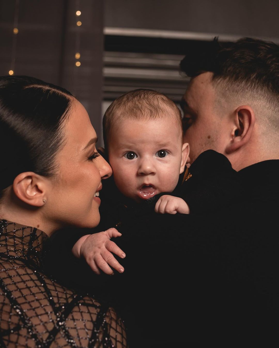 "Найсолодша дитина у світі". Ivan NAVI вперше показав обличчя 4-місячного сина (фото)