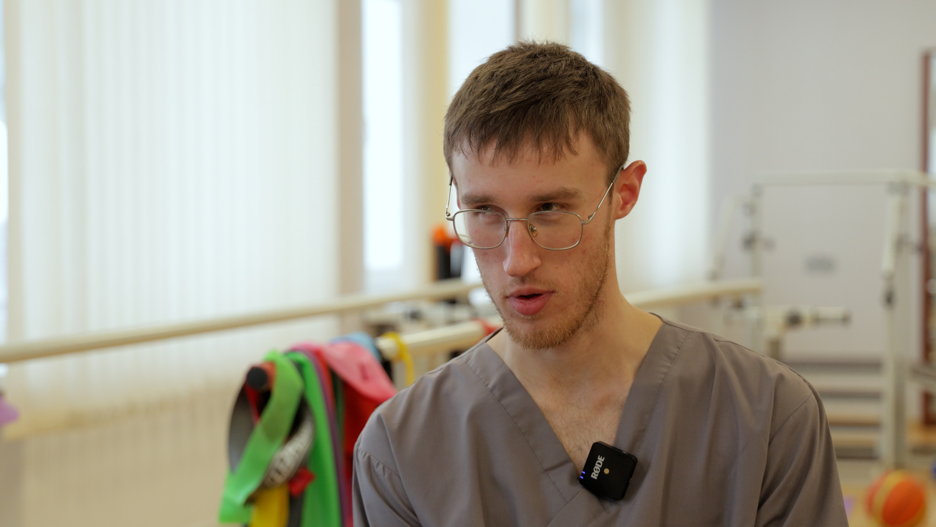 ПТСР, потеря зрения и терапия с собаками. Как защитники учатся заново жить после травм