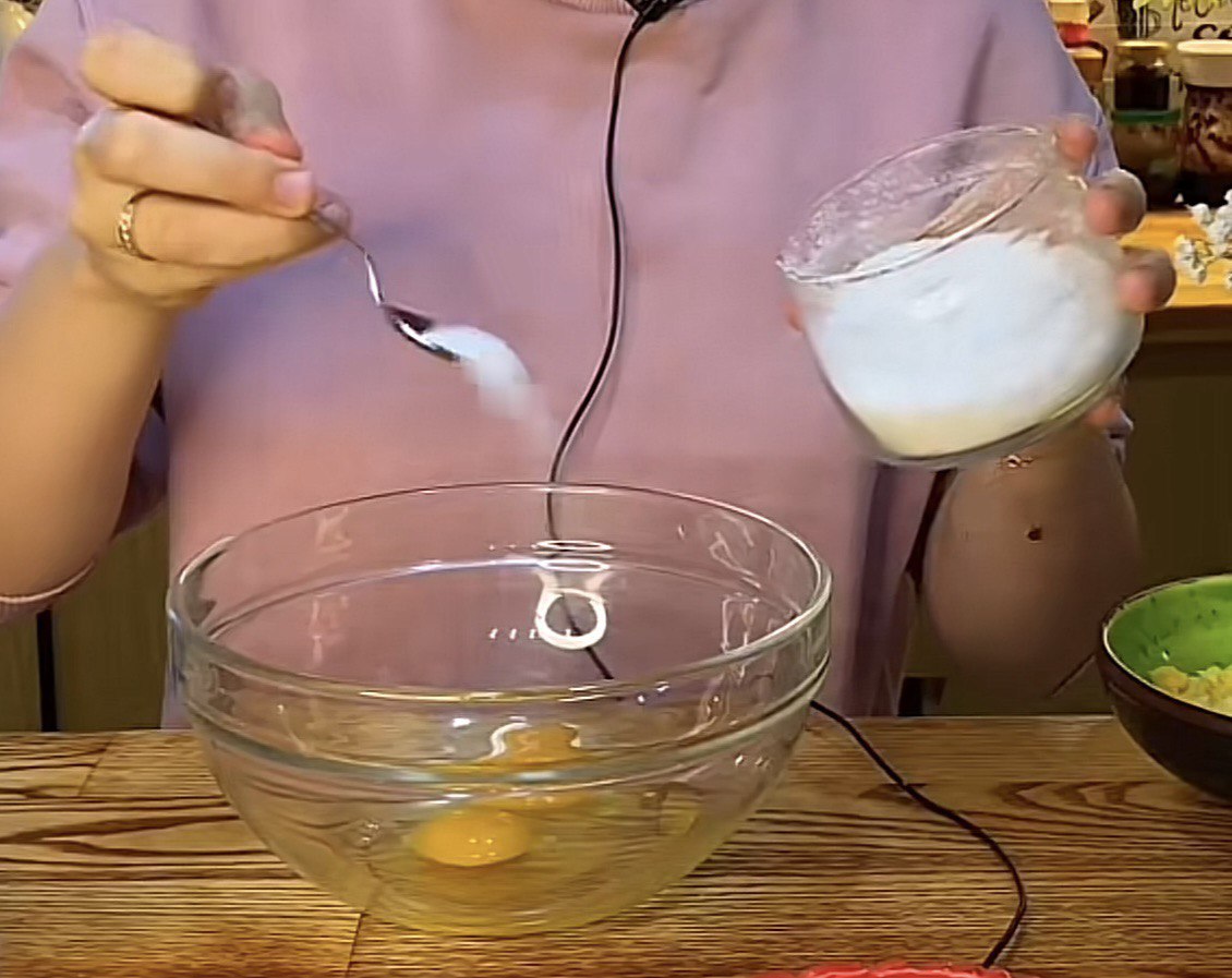 Швидко й дешево: рецепт смачного пирога, який ніколи не набридне