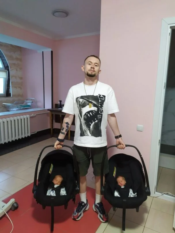 5 українських зірок, які виховують близнят