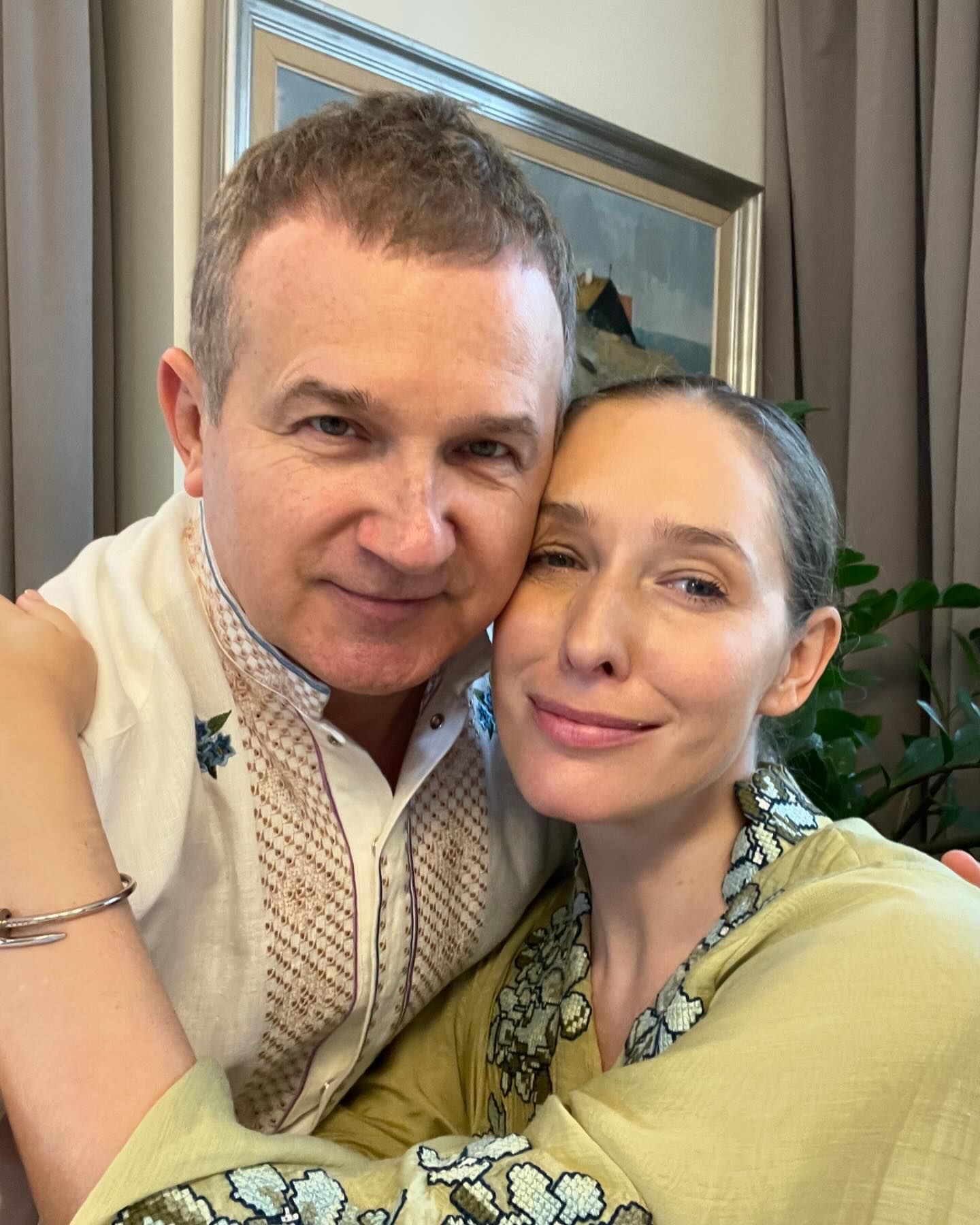 Наша історія, гордість та ідентичність. Зірки показали свої яскраві вбрання в День Вишиванки 2024