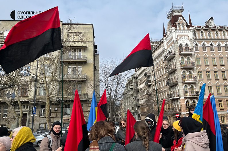 "Це був справжній патріот". В Одесі попрощались із активістом Дем'яном Ганулом