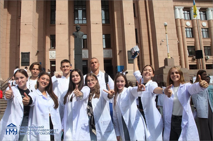 Чи треба боятися молодих лікарів? Інтерв’ю з ректором НМУ ім. Богомольця про якість медичної освіти