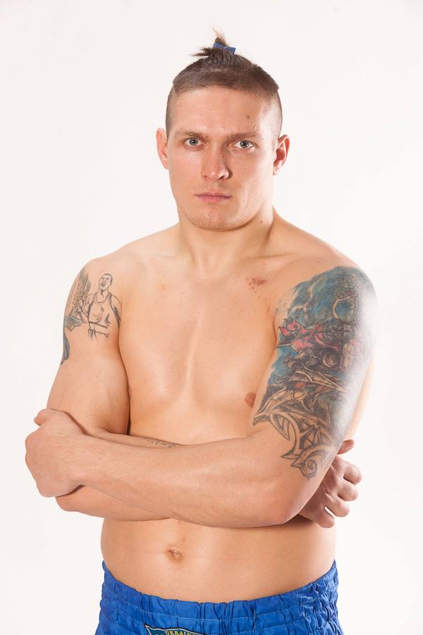 Едва дотягивал до "сотки". Как выглядел Александр Усик 10 лет назад (фото)