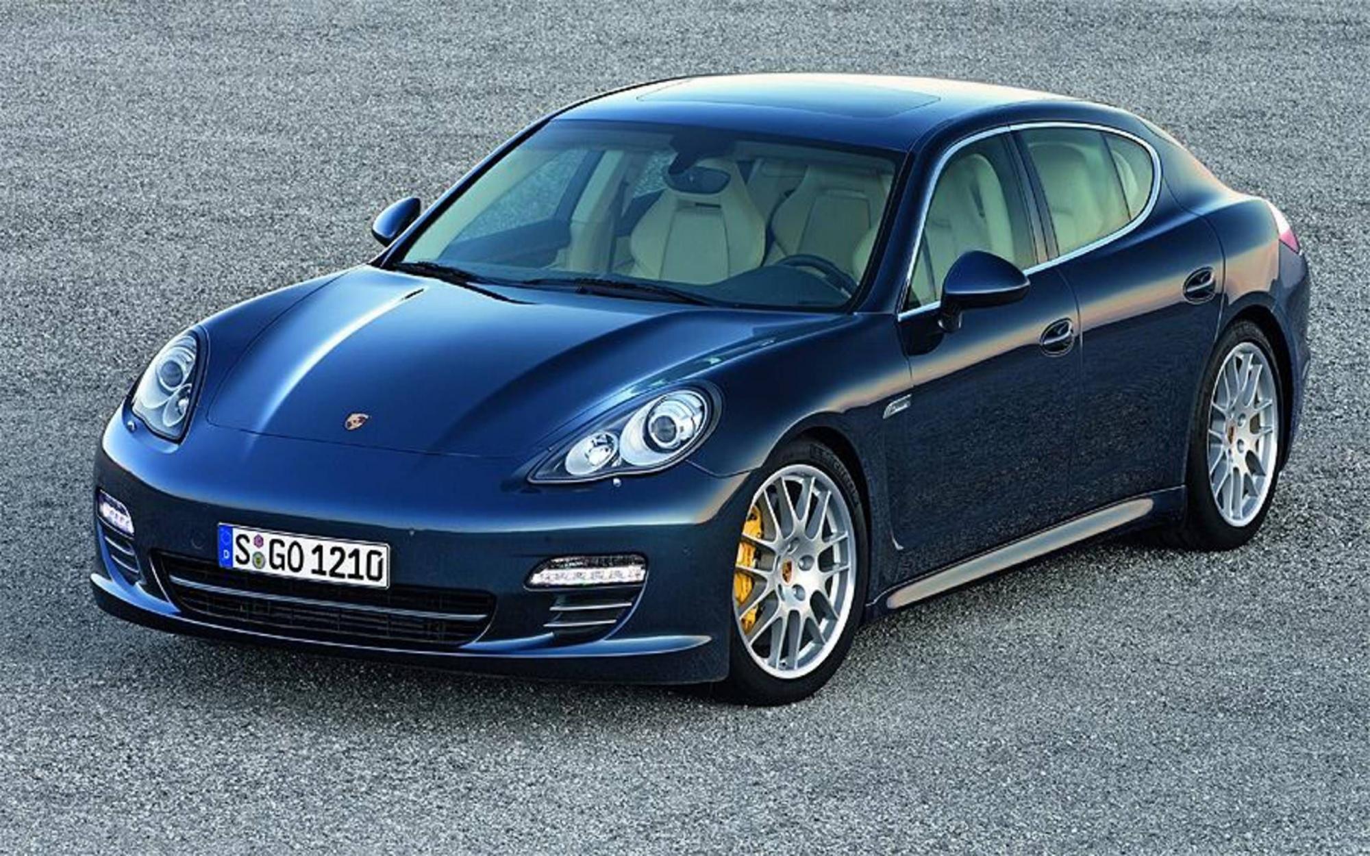 Зі спортивними амбіціями: ТОП-5 купеподібних седанів з пробігом