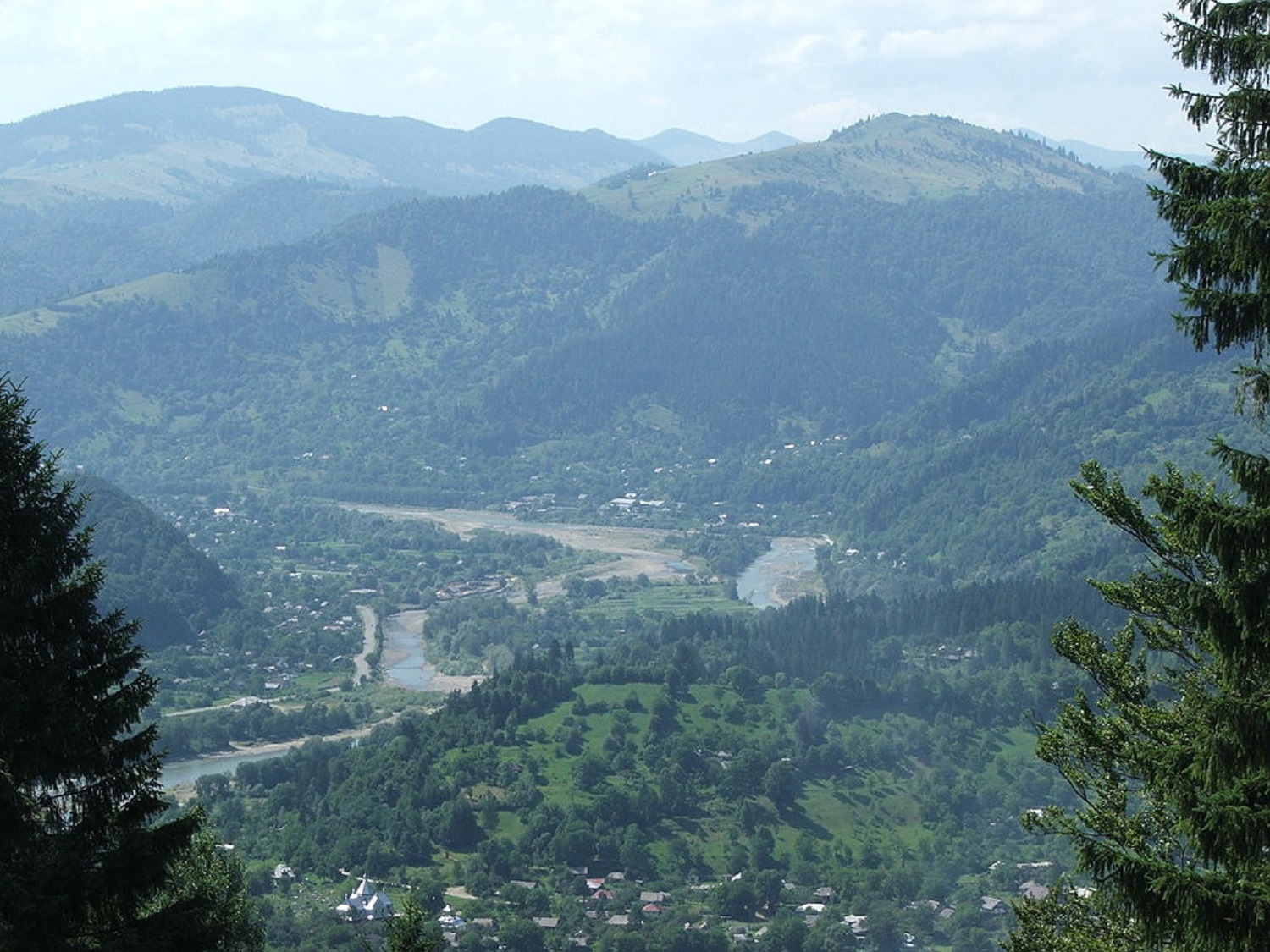 Уютный рай: 7 волшебных сел Украины, куда стоит поехать осенью на выходные