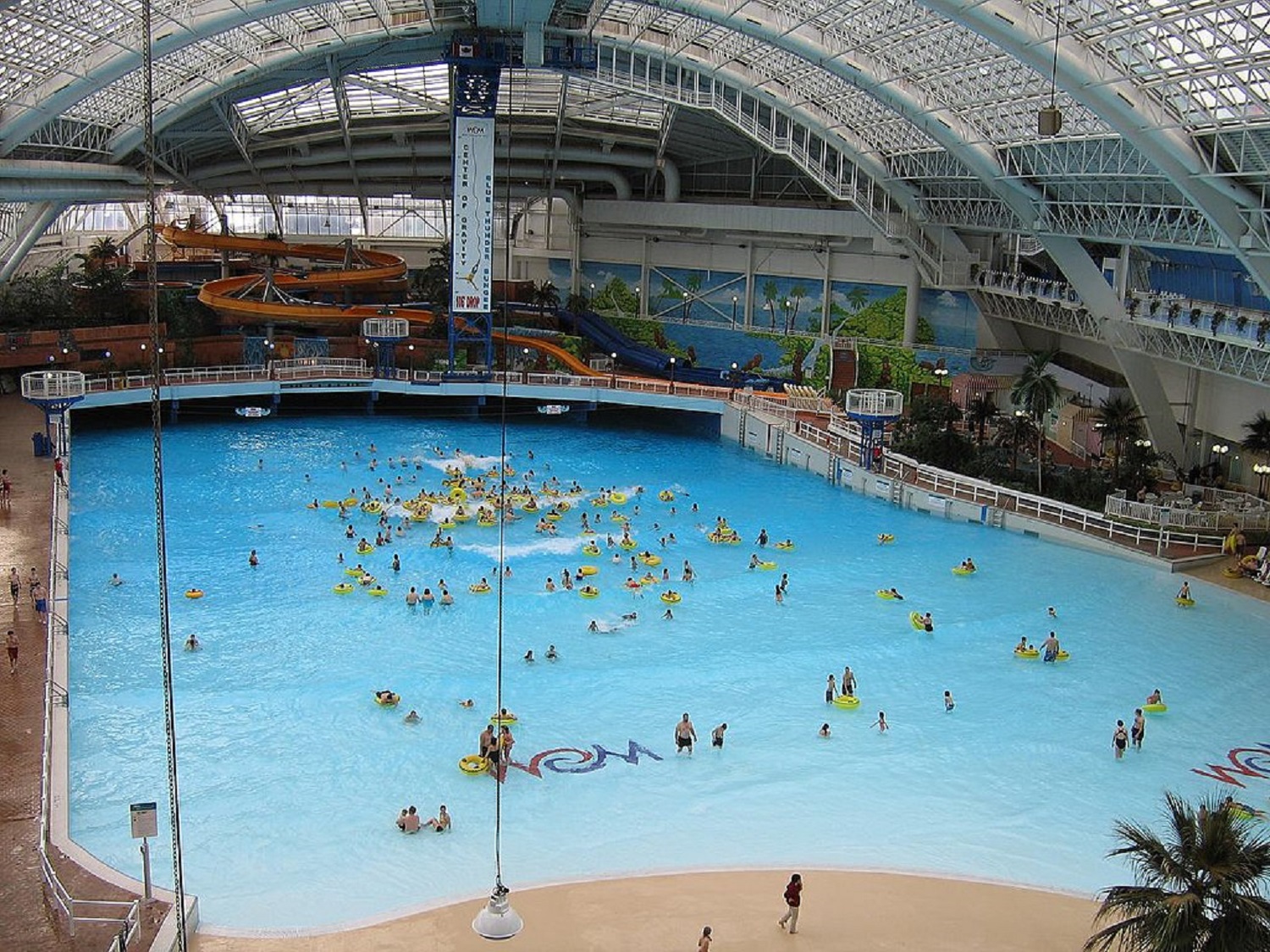 5 фантастичних аквапарків, кожен з яких - справжній "водний світ"