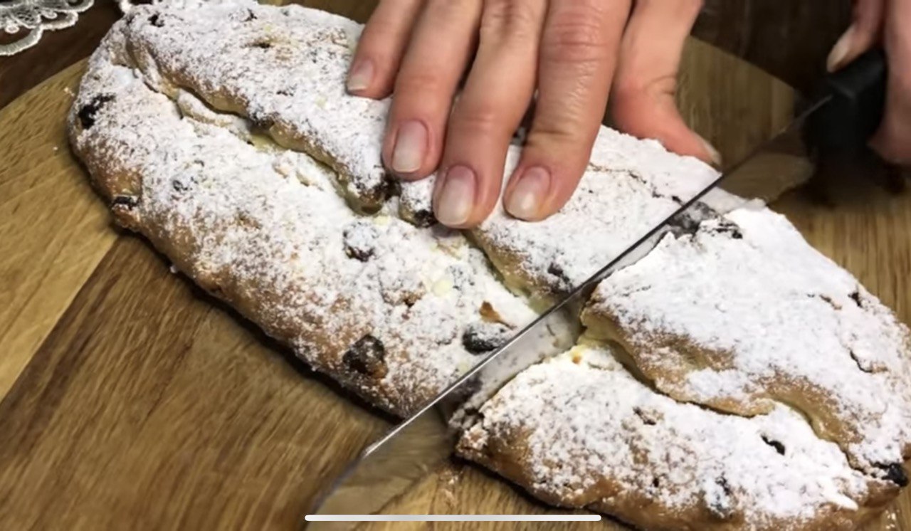 Готуємо різдвяний штолен без дріжджів: простий рецепт святкової випічки