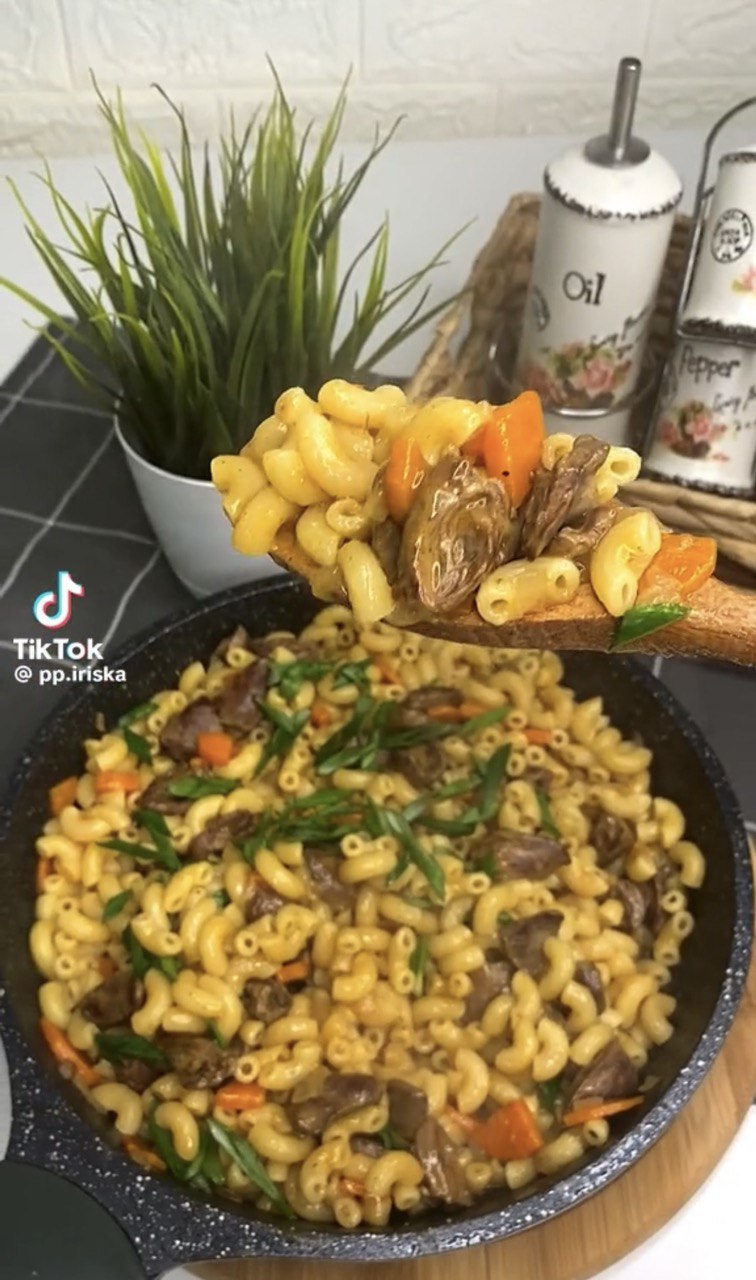 Як приготувати макаронами з курячими сердечками: рецепт смачної і бюджетної вечері