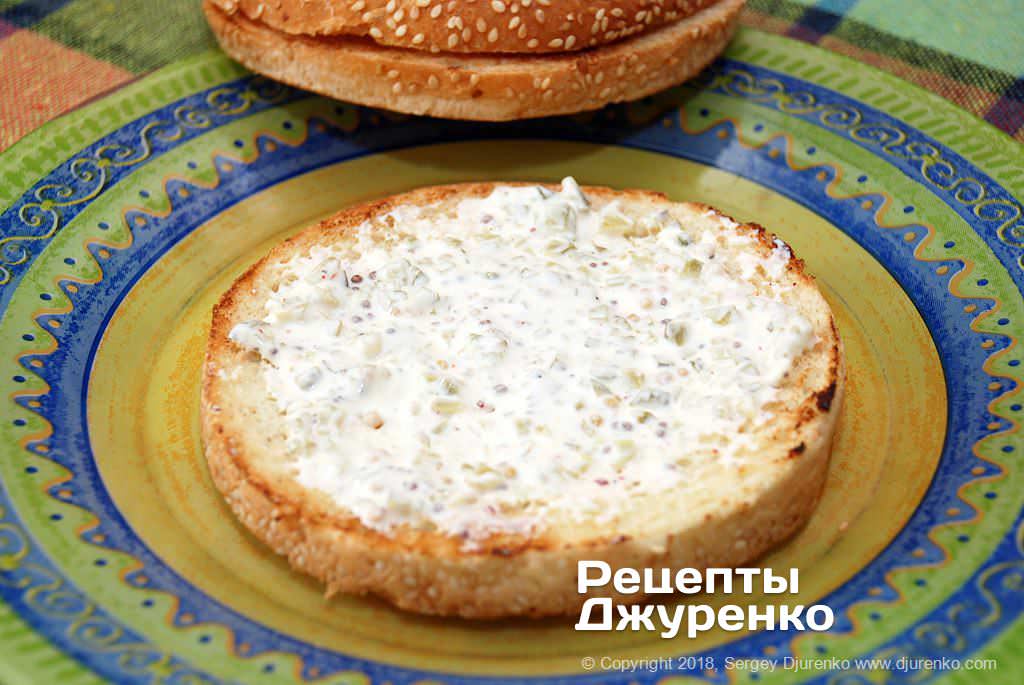 Кулинар дал простой рецепт домашнего бургера: будет лучше, чем в ресторане!