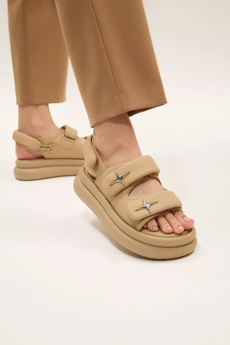 Ці 10 українських брендів підкорили Ukrainian Fashion Week: чим вони запам'яталися (фото)