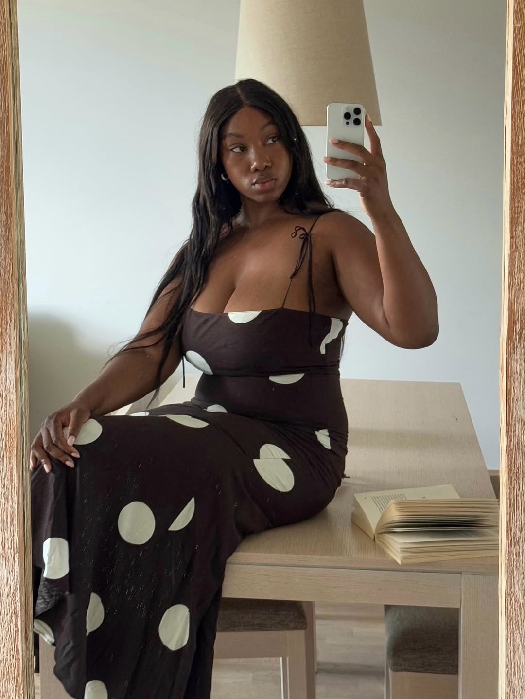 Горошок, клітинка, морські мотиви: трендові принти, які ще довго не вийдуть з моди