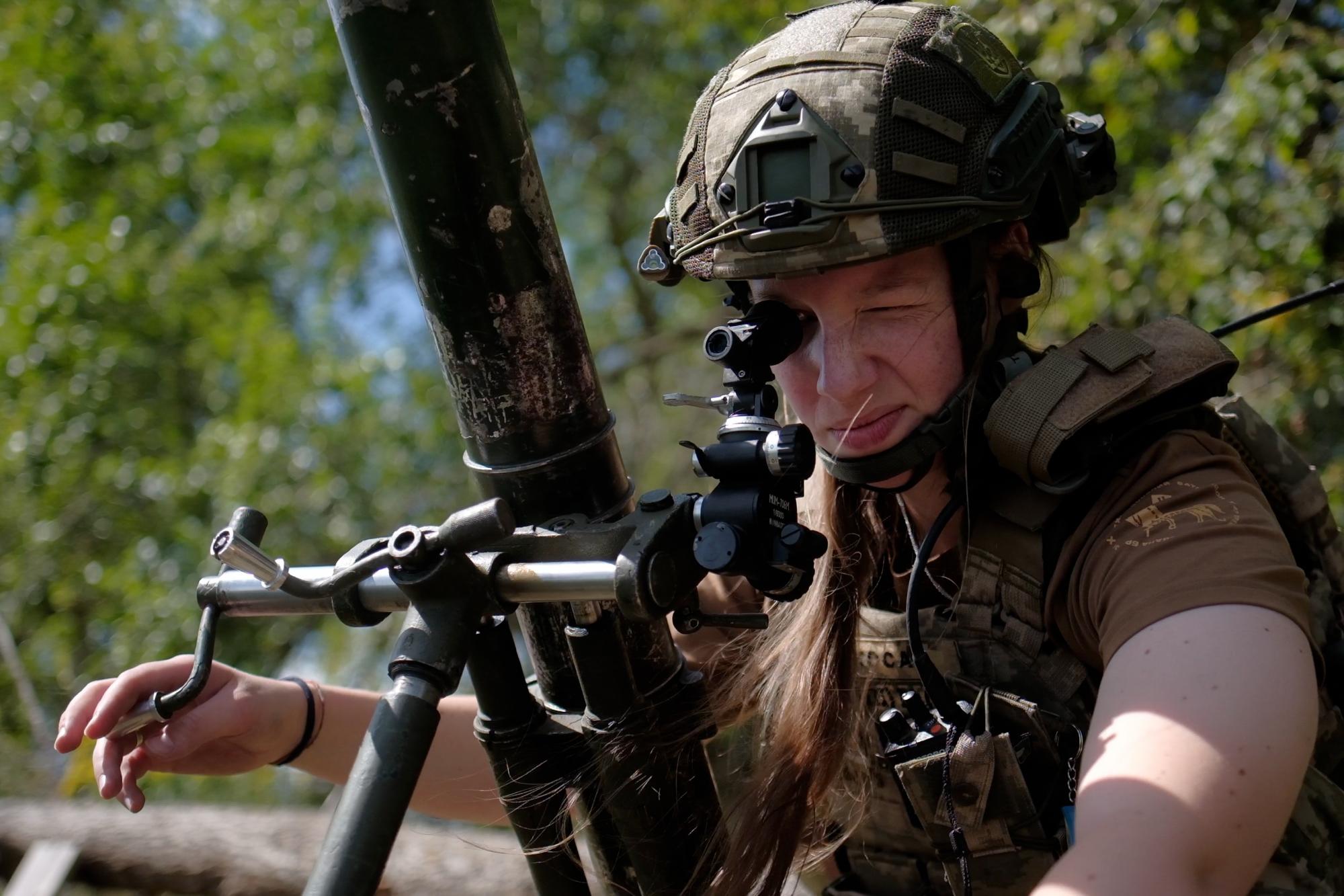 "Я воюю за тих, хто вже не може". Фронтові історії жінок 47-ї бригади "Магура"