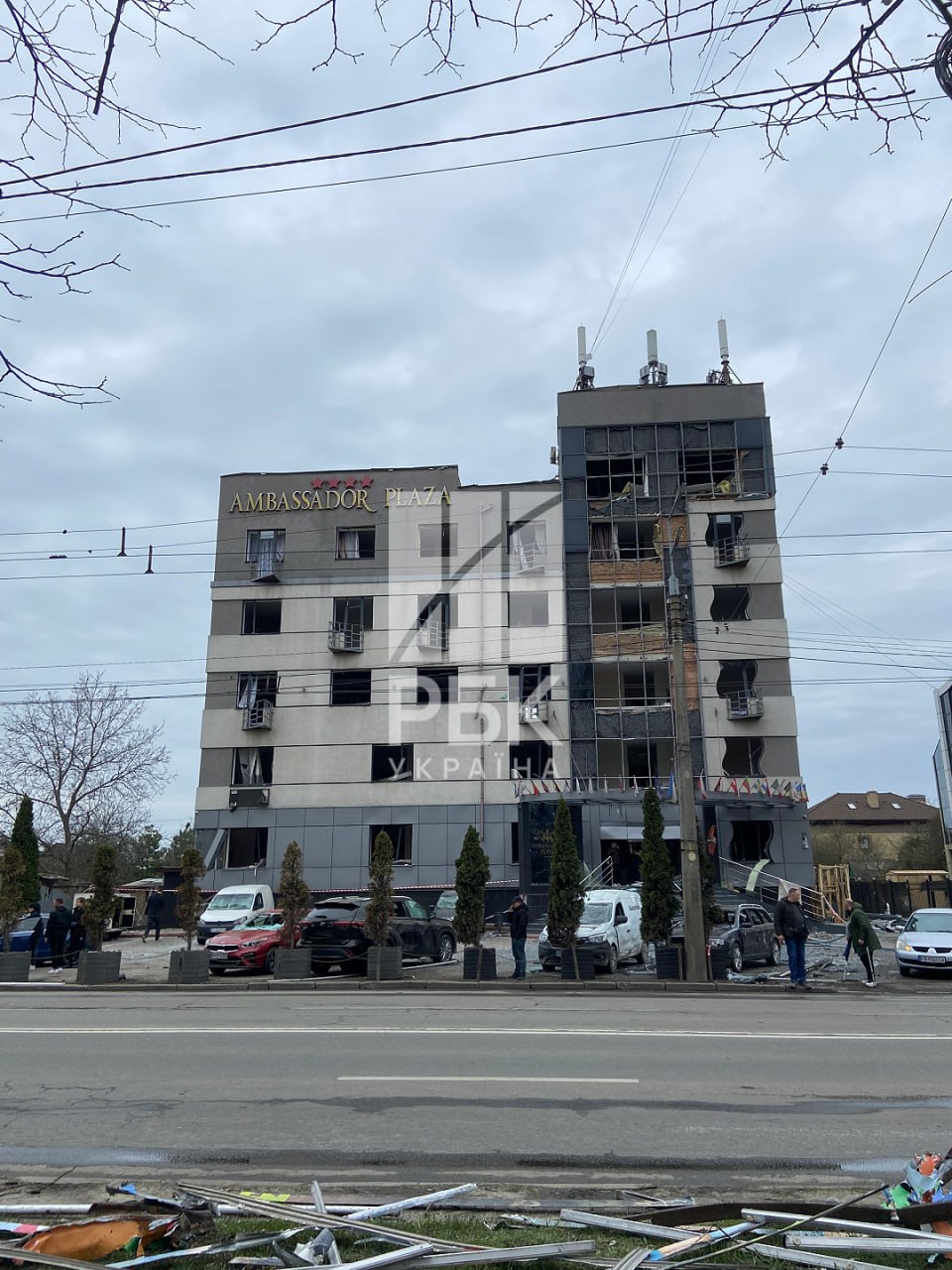 Как выглядит Подольский район Киева после атаки: репортаж РБК-Украина с места событий
