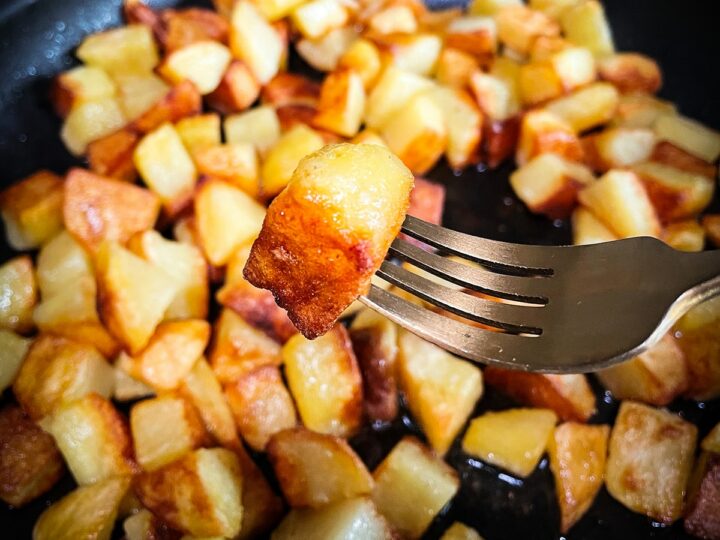 Кому не можна їсти смажену картоплю і чому