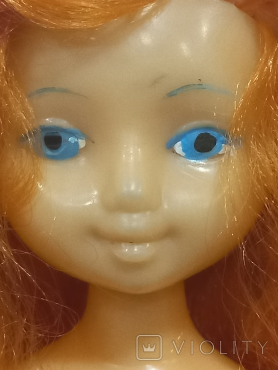 Звичайна лялька з минулого коштує тисячі гривень: як виглядає цінна іграшка