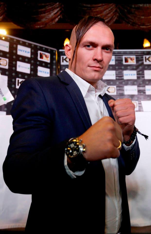 Едва дотягивал до "сотки". Как выглядел Александр Усик 10 лет назад (фото)