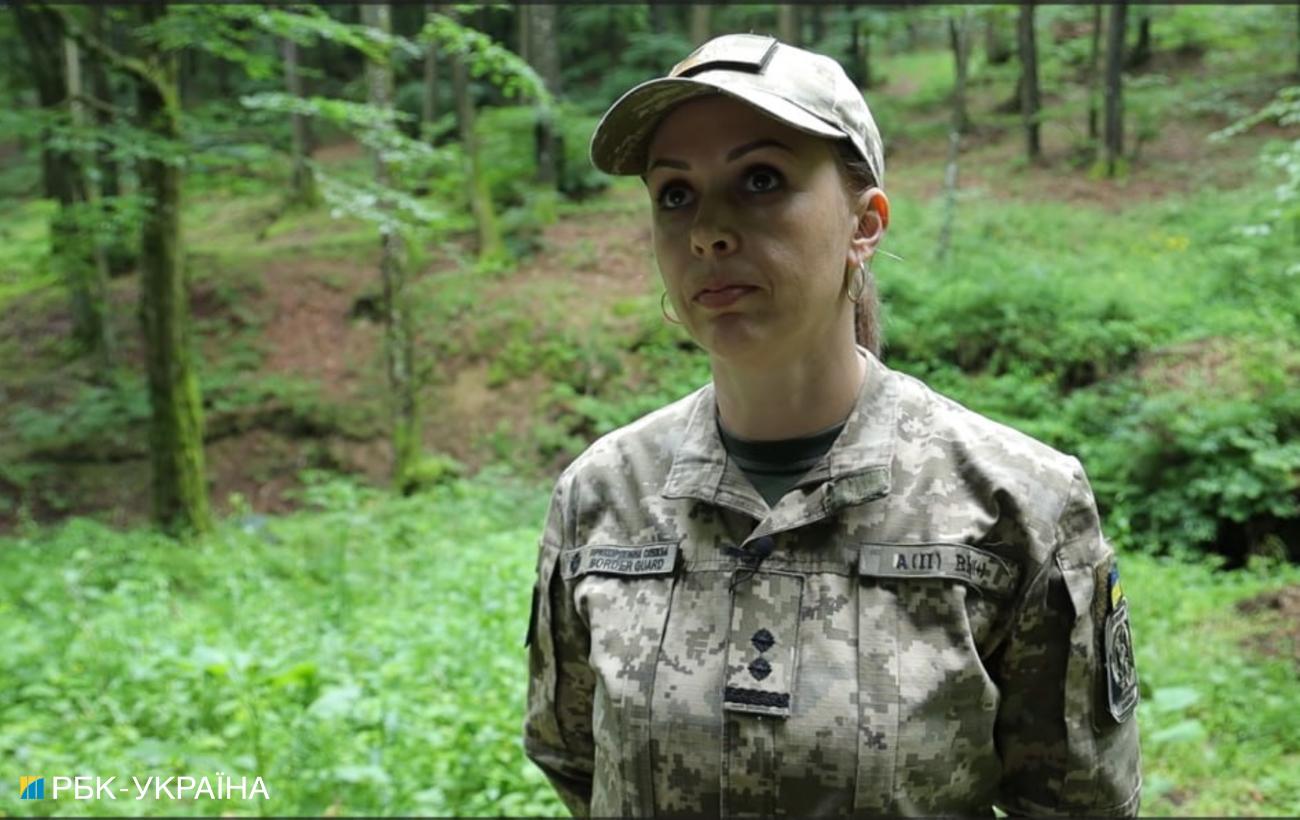 Заплив в один кінець. Як чоловіки штурмують Тису та чим це небезпечно